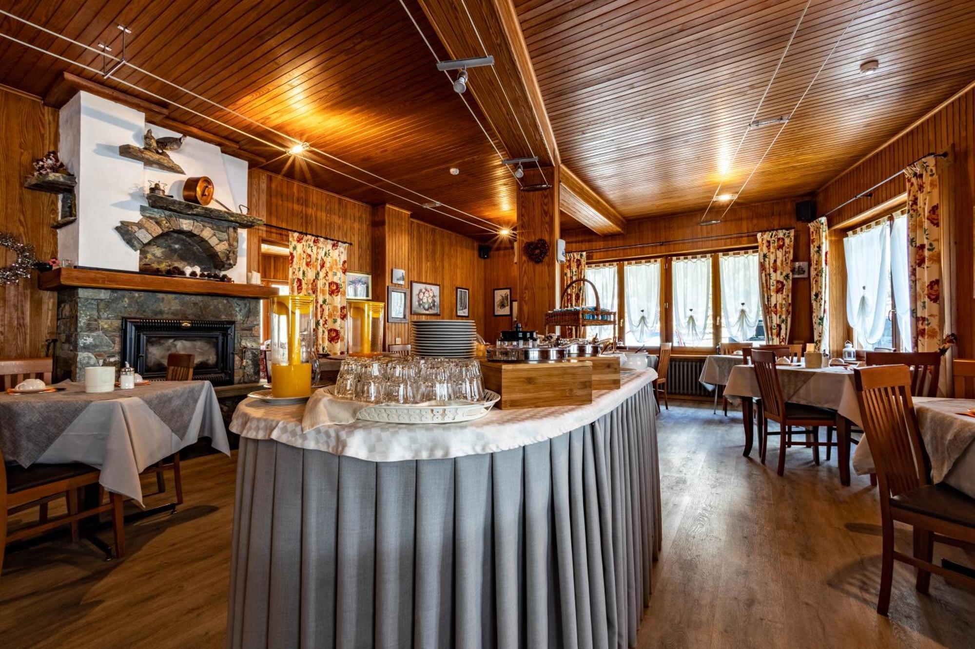 Hotel Le Campagnol Champoluc Zewnętrze zdjęcie